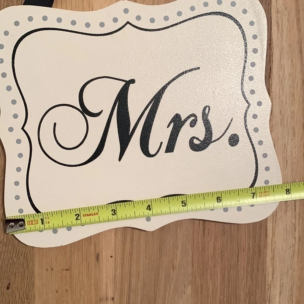 𝅺mr. & Mrs. Wooden Signs